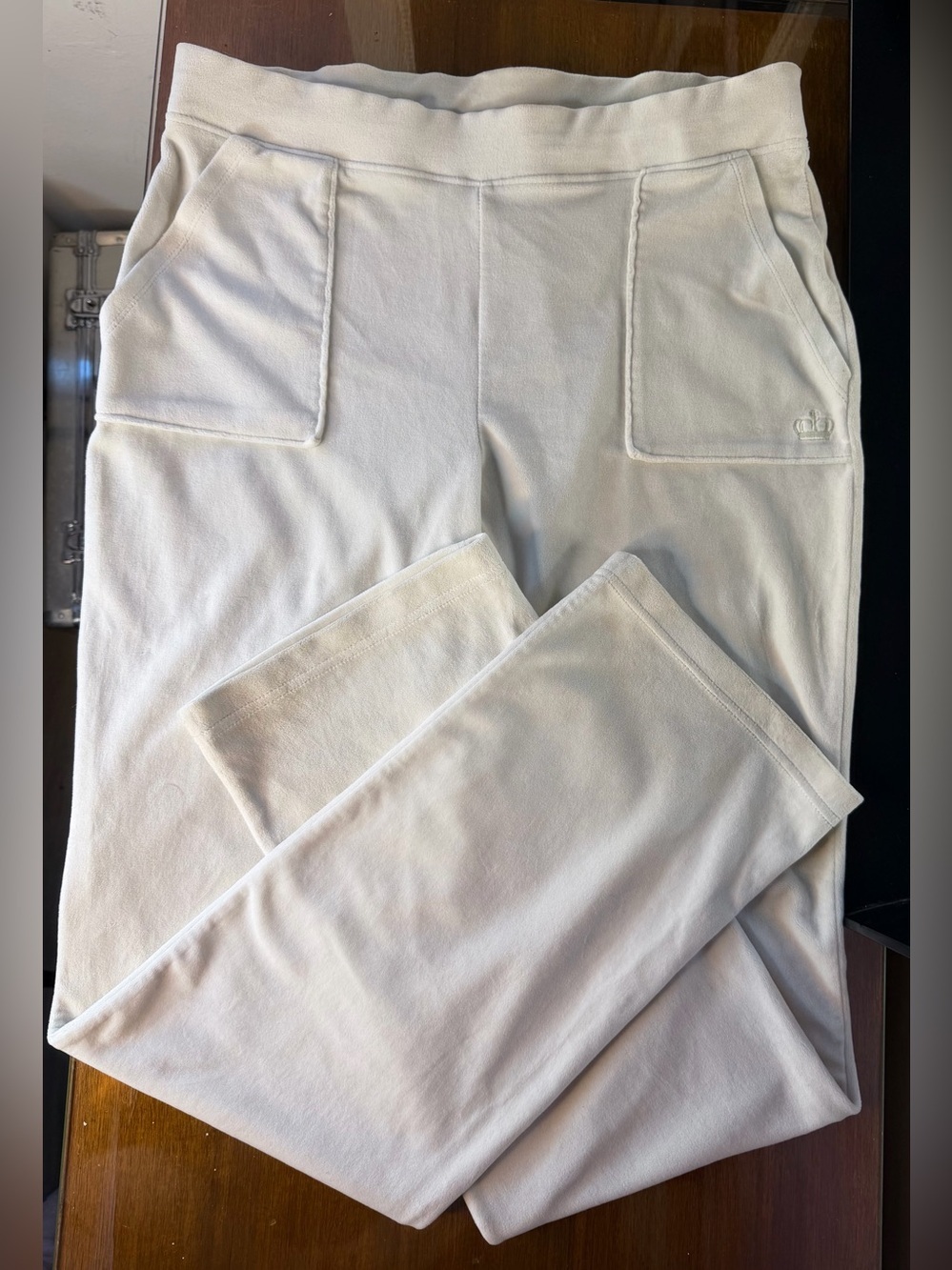 SZ M Juicy Couture Cream Colored Track Pants - Picture 3 of 12